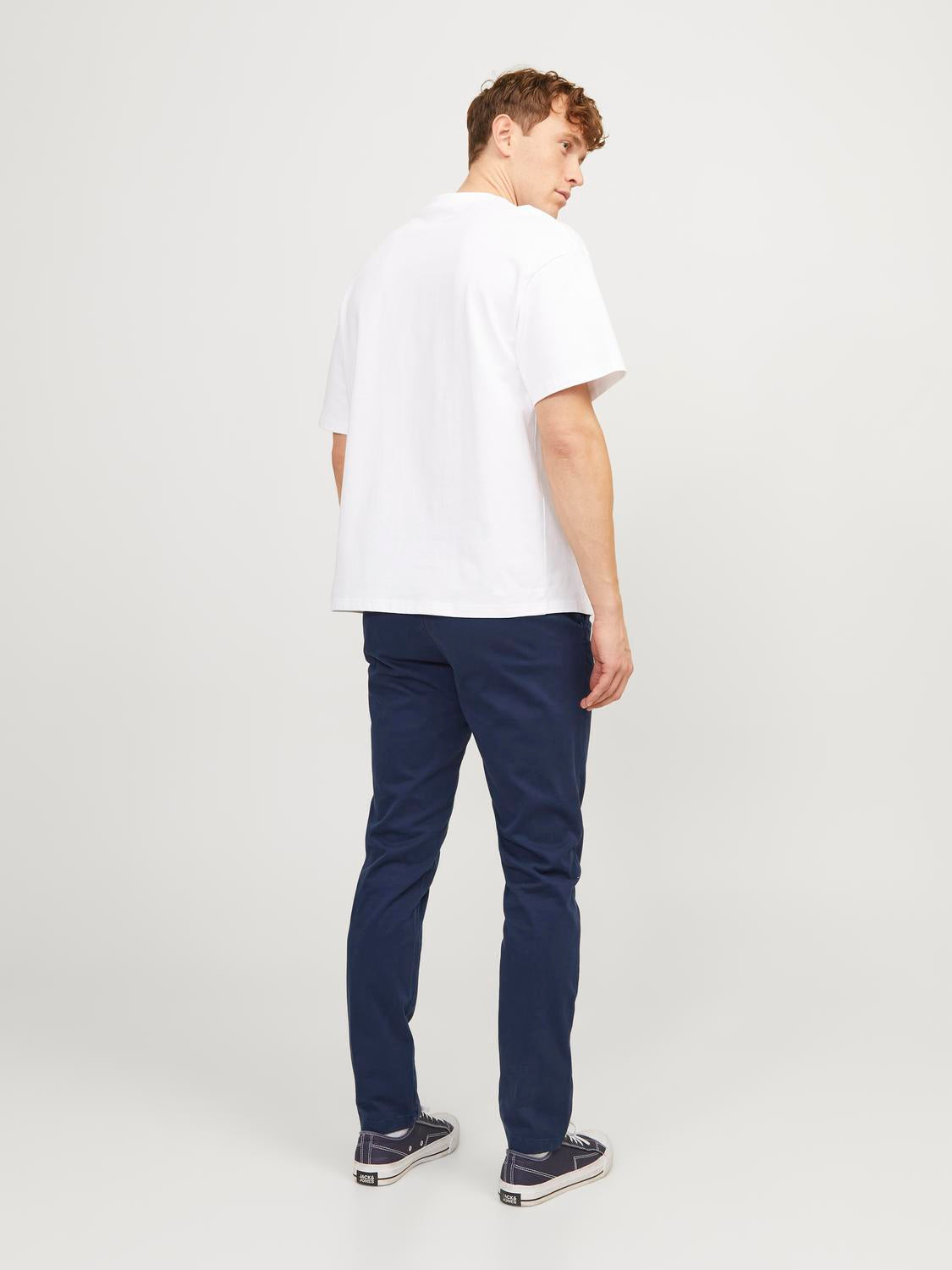 model_shot-back